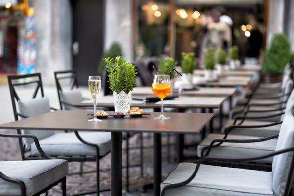 Restaurant de la Cigogne - Terrasse Genève